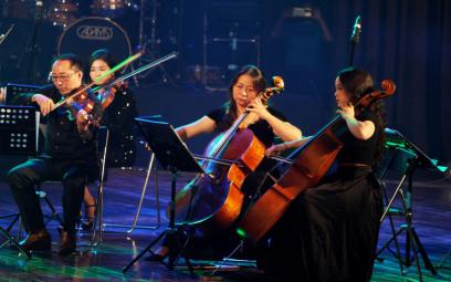 'Buổi tiệc' văn nghệ đặc sắc kỷ niệm 15 năm thành lập Học viện Âm nhạc Huế